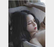 韩国女模作品照片合集，18-22岁作品揭秘演艺圈财阀力量
